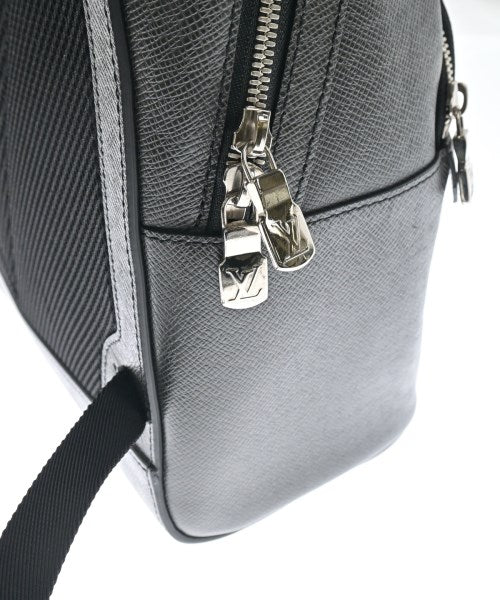 LOUIS VUITTON เป้สะพายหลัง