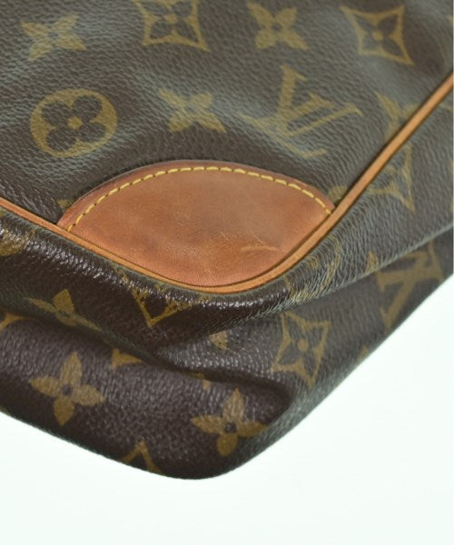 LOUIS VUITTON กระเป๋าสะพาย