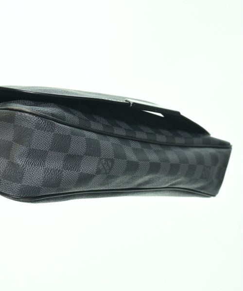 LOUIS VUITTON กระเป๋าสะพาย