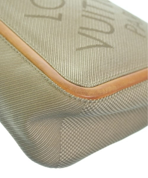 LOUIS VUITTON กระเป๋าสะพาย