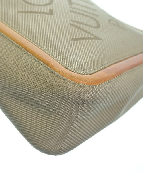LOUIS VUITTON กระเป๋าสะพาย