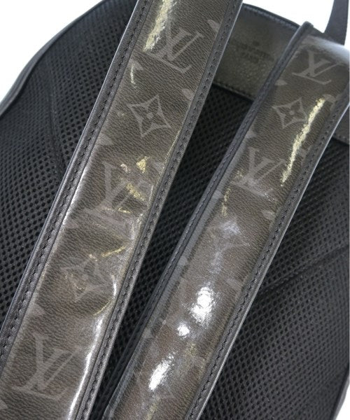 LOUIS VUITTON เป้สะพายหลัง