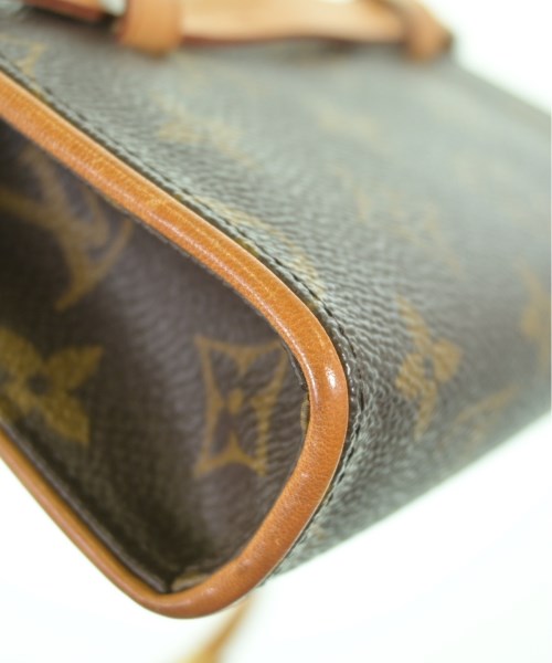 LOUIS VUITTON กระเป๋าสะพาย