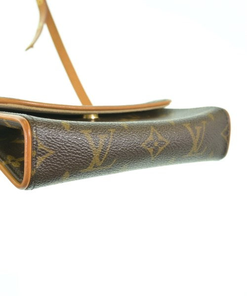 LOUIS VUITTON กระเป๋าสะพาย
