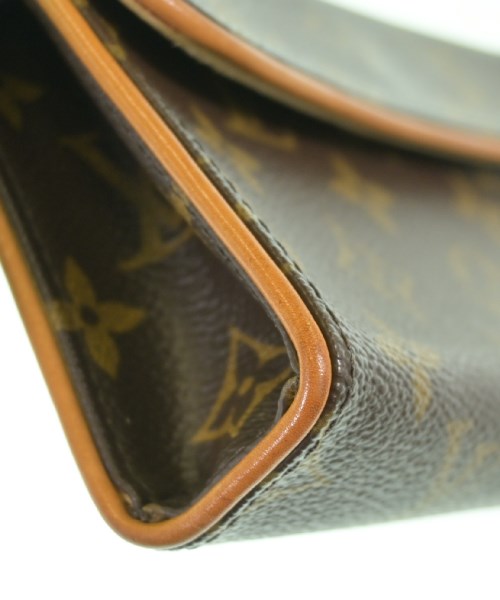 LOUIS VUITTON กระเป๋าสะพาย