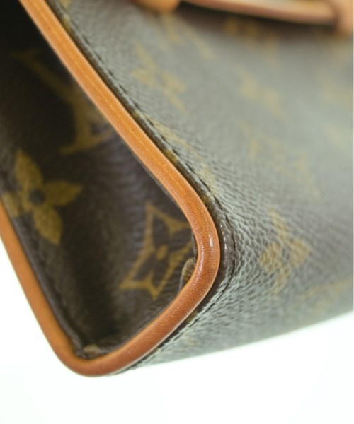 LOUIS VUITTON กระเป๋าสะพาย