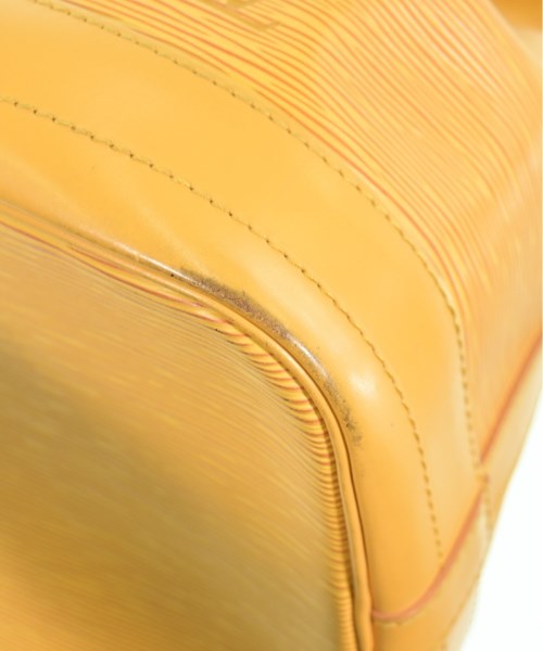 LOUIS VUITTON กระเป๋าสะพาย