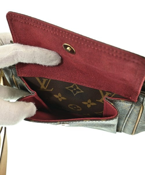 LOUIS VUITTON กระเป๋าสะพาย