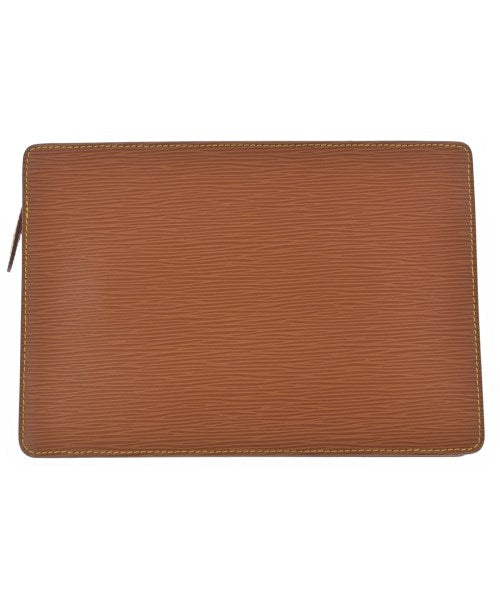 LOUIS VUITTON คลัตช์