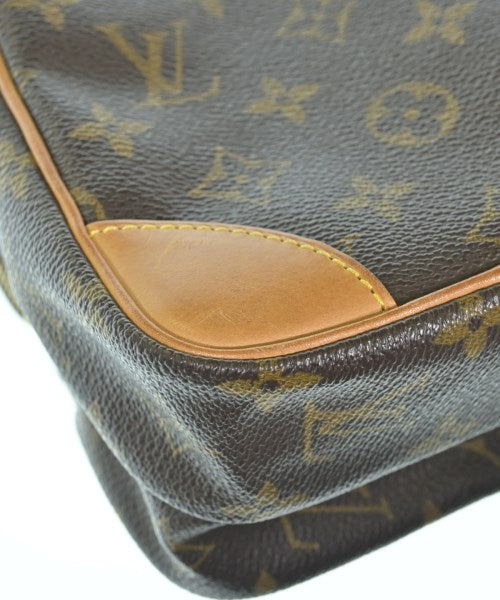 LOUIS VUITTON กระเป๋าสะพาย