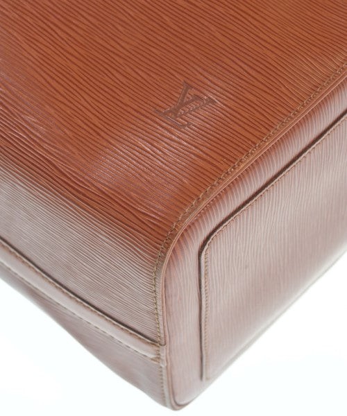 LOUIS VUITTON กระเป๋าใส่อุปกรณ์ขนาดใหญ่