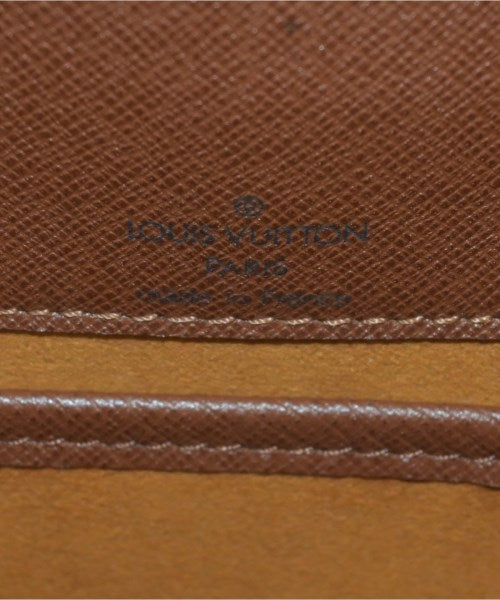 LOUIS VUITTON กระเป๋าสะพาย