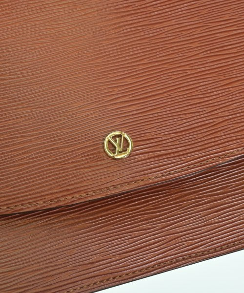 LOUIS VUITTON กระเป๋าสะพาย