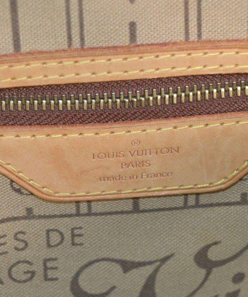 LOUIS VUITTON กระเป๋าถือขนาดใหญ่