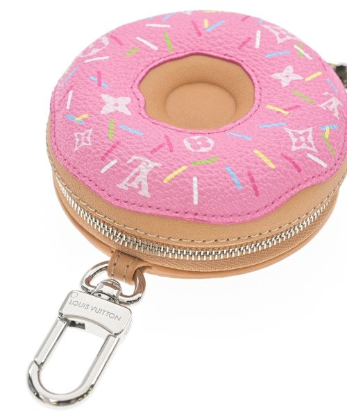 LOUIS VUITTON เครื่องประดับบนกระเป๋า