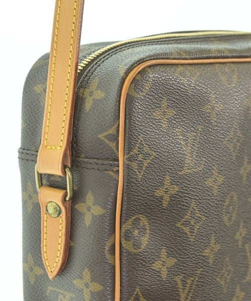 LOUIS VUITTON กระเป๋าสะพาย