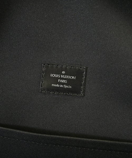 LOUIS VUITTON เป้สะพายหลัง