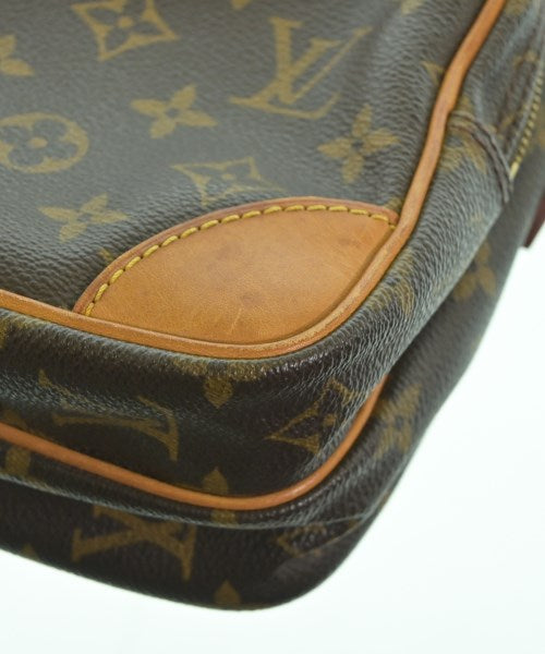 LOUIS VUITTON กระเป๋าสะพาย