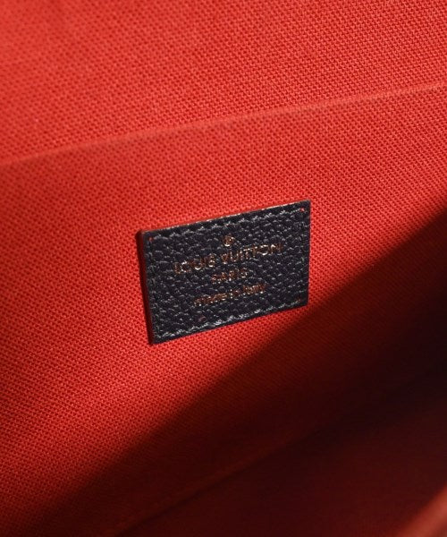 LOUIS VUITTON กระเป๋าสะพาย