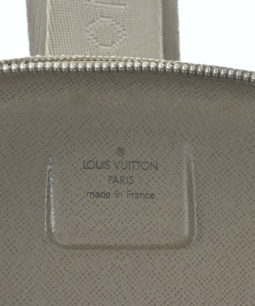 LOUIS VUITTON กระเป๋าสะพาย