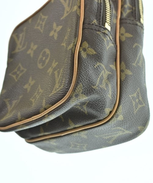 LOUIS VUITTON กระเป๋าสะพาย