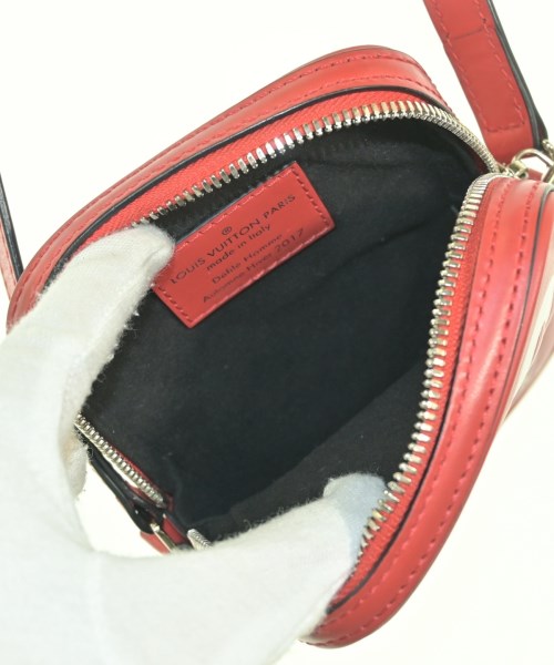 LOUIS VUITTON กระเป๋าสะพาย