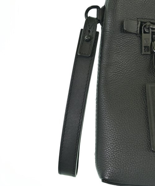 LOUIS VUITTON คลัตช์