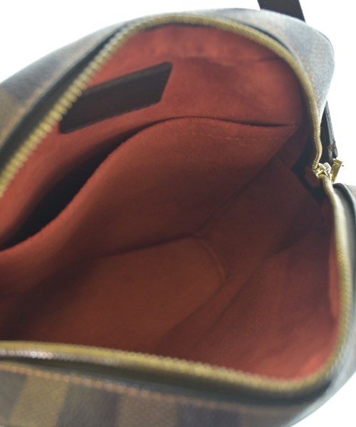LOUIS VUITTON กระเป๋าสะพาย