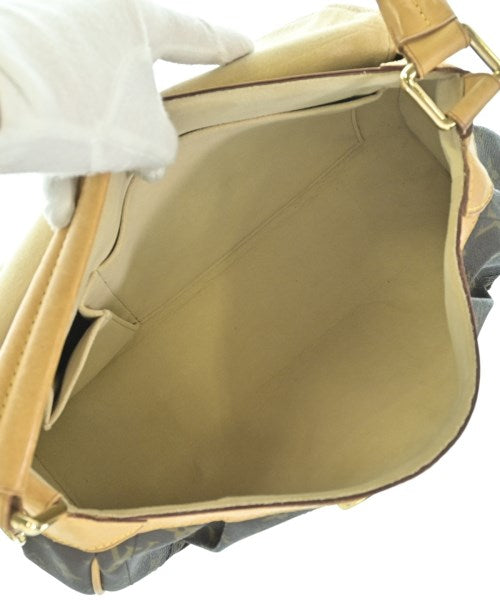 LOUIS VUITTON กระเป๋าสะพาย