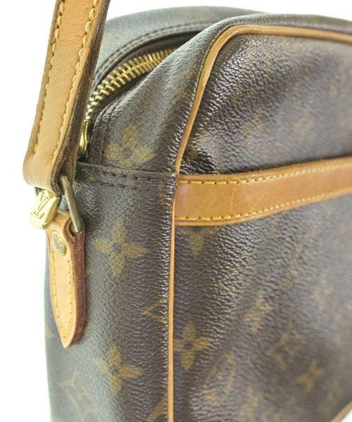 LOUIS VUITTON กระเป๋าสะพาย