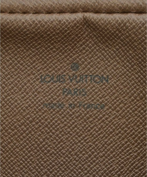 LOUIS VUITTON กระเป๋าสะพาย