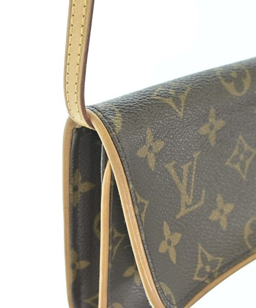 LOUIS VUITTON กระเป๋าสะพาย