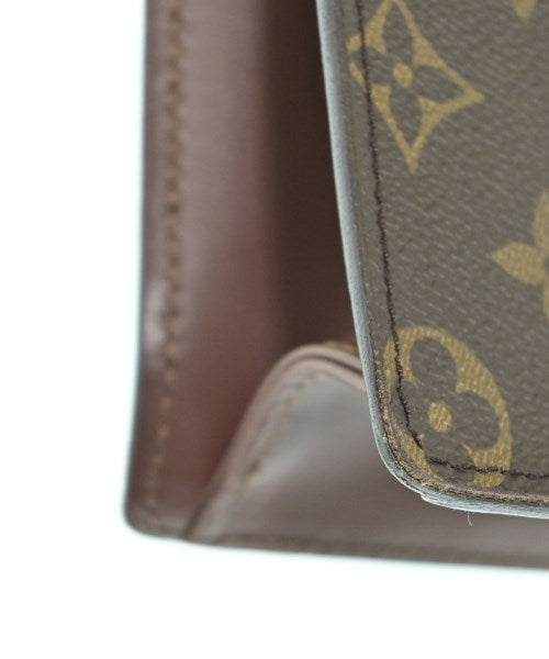 LOUIS VUITTON กระเป๋าสะพาย