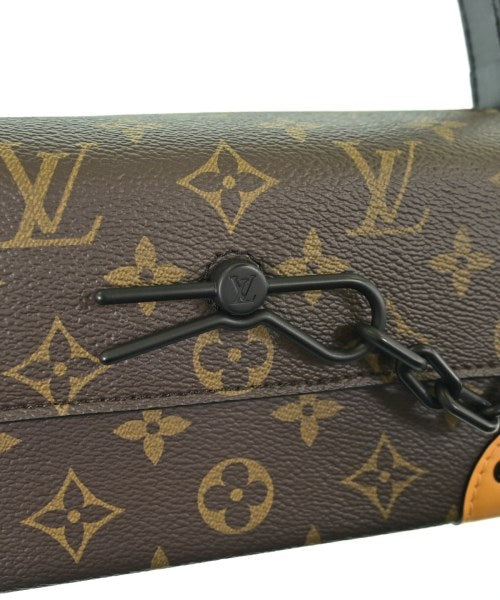 LOUIS VUITTON กระเป๋าสะพาย