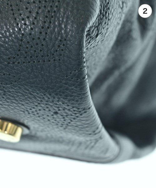 LOUIS VUITTON กระเป๋าใส่อุปกรณ์ขนาดใหญ่