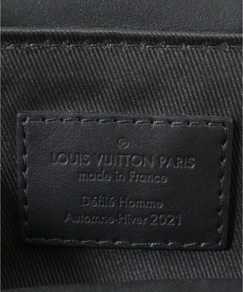 LOUIS VUITTON กระเป๋าสะพาย