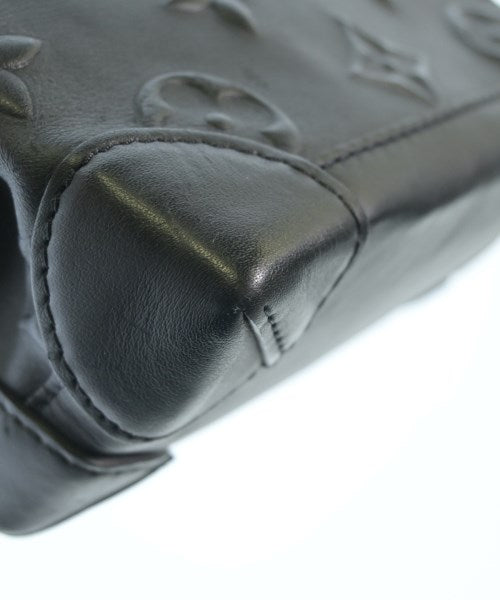 LOUIS VUITTON กระเป๋าสะพาย