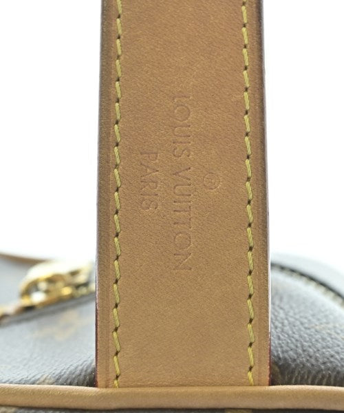 LOUIS VUITTON คลัตช์