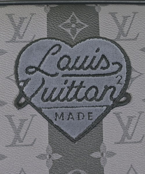 LOUIS VUITTON เป้สะพายหลัง