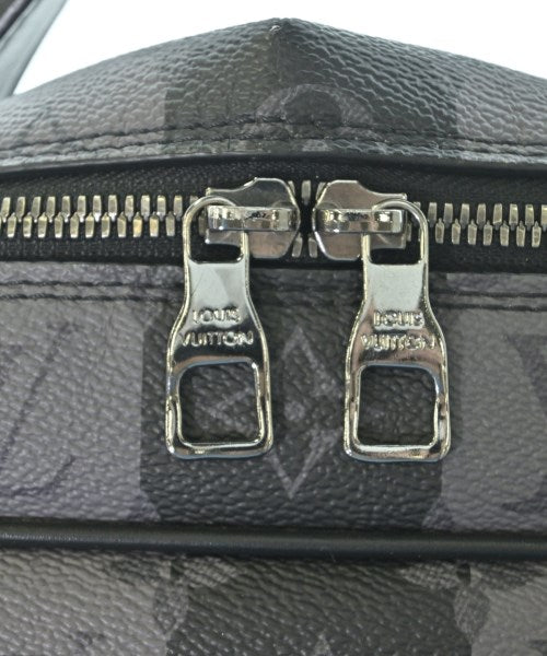 LOUIS VUITTON เป้สะพายหลัง