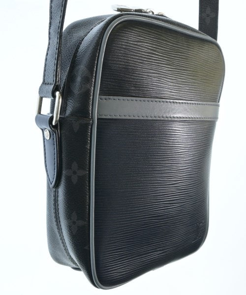 LOUIS VUITTON กระเป๋าสะพาย