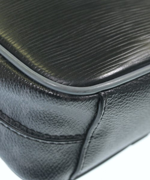 LOUIS VUITTON กระเป๋าสะพาย