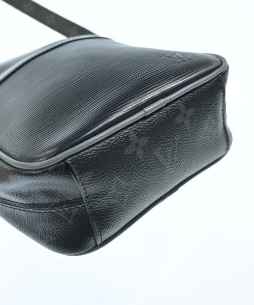 LOUIS VUITTON กระเป๋าสะพาย