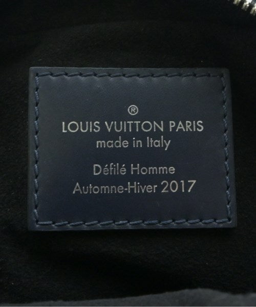 LOUIS VUITTON กระเป๋าสะพาย