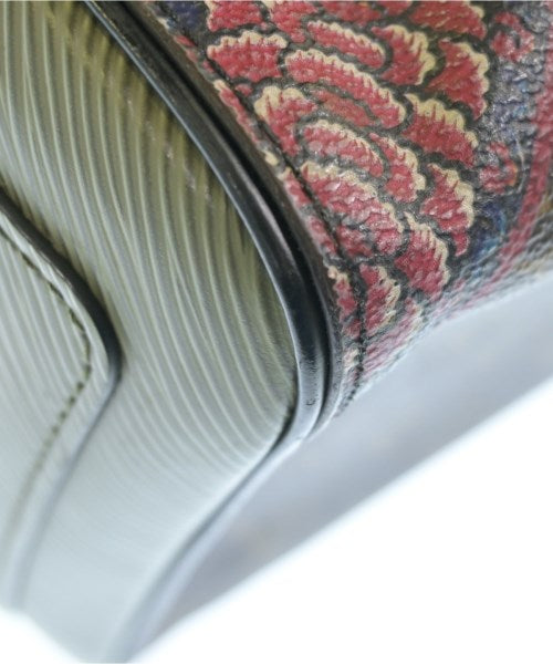 LOUIS VUITTON กระเป๋าใส่อุปกรณ์ขนาดใหญ่
