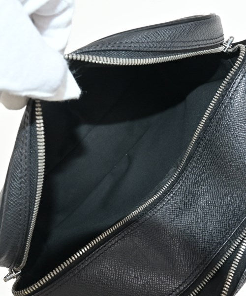 LOUIS VUITTON กระเป๋าสะพาย