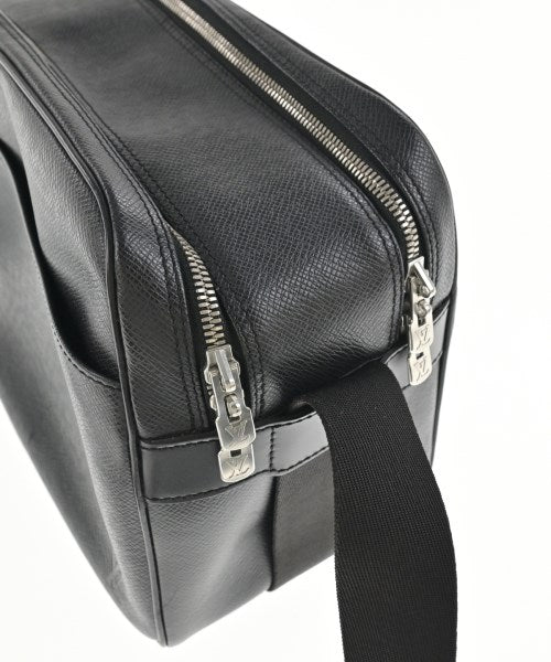 LOUIS VUITTON กระเป๋าสะพาย