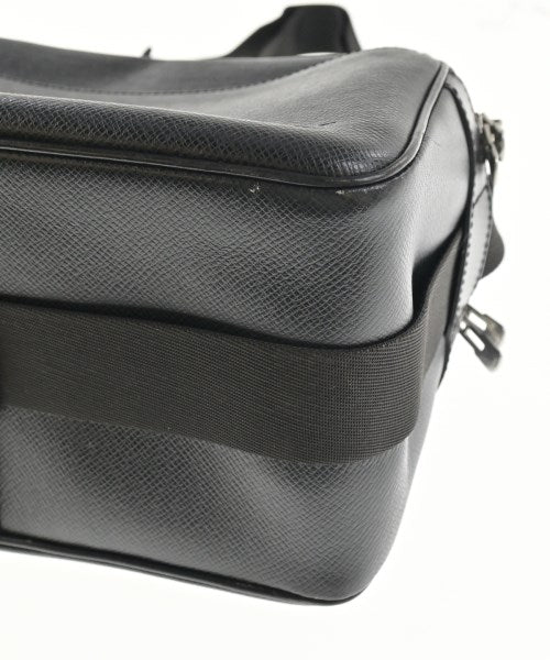 LOUIS VUITTON กระเป๋าสะพาย