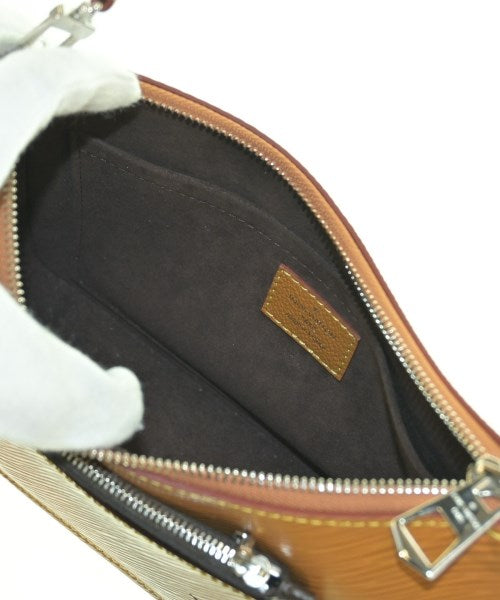 LOUIS VUITTON กระเป๋าสะพาย