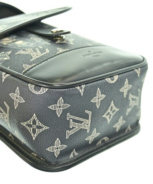 LOUIS VUITTON กระเป๋าสะพาย